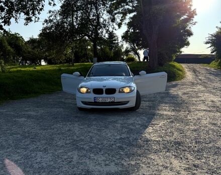 Белый БМВ 1 Серия, объемом двигателя 2 л и пробегом 280 тыс. км за 6300 $, фото 2 на Automoto.ua