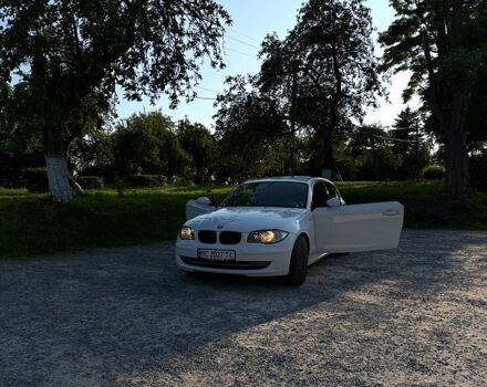 Белый БМВ 1 Серия, объемом двигателя 2 л и пробегом 280 тыс. км за 6300 $, фото 1 на Automoto.ua