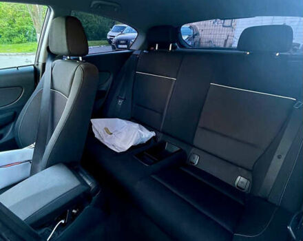 Белый БМВ 1 Серия, объемом двигателя 1.6 л и пробегом 120 тыс. км за 7500 $, фото 9 на Automoto.ua