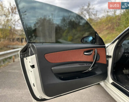 Белый БМВ 1 Серия, объемом двигателя 2 л и пробегом 320 тыс. км за 5300 $, фото 18 на Automoto.ua