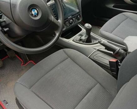 Белый БМВ 1 Серия, объемом двигателя 2 л и пробегом 280 тыс. км за 7600 $, фото 9 на Automoto.ua