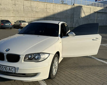 Белый БМВ 1 Серия, объемом двигателя 2 л и пробегом 134 тыс. км за 8700 $, фото 2 на Automoto.ua