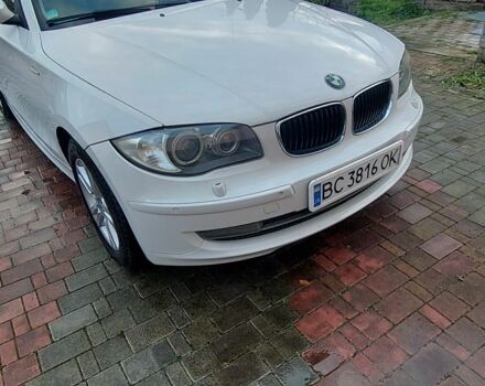 Білий БМВ 1 Серія, об'ємом двигуна 2 л та пробігом 248 тис. км за 6000 $, фото 2 на Automoto.ua