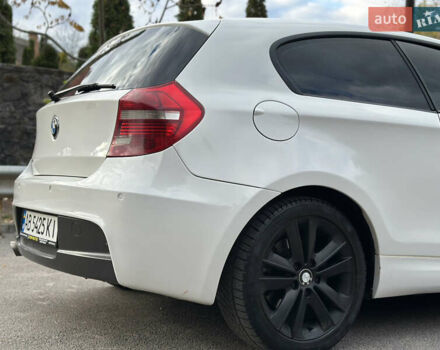 Белый БМВ 1 Серия, объемом двигателя 2 л и пробегом 320 тыс. км за 5300 $, фото 10 на Automoto.ua