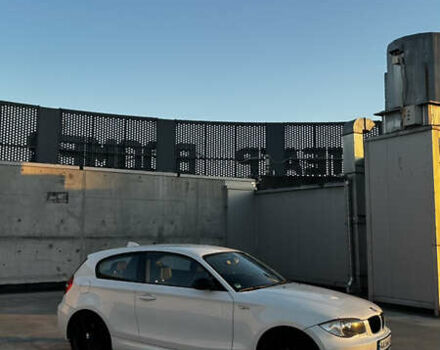 Белый БМВ 1 Серия, объемом двигателя 1.6 л и пробегом 218 тыс. км за 6000 $, фото 25 на Automoto.ua