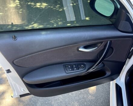 Білий БМВ 1 Серія, об'ємом двигуна 1.6 л та пробігом 132 тис. км за 6000 $, фото 4 на Automoto.ua