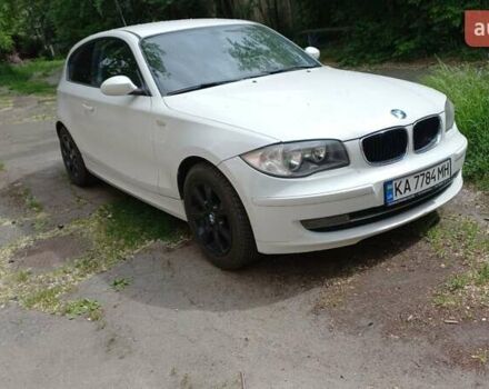 Белый БМВ 1 Серия, объемом двигателя 2 л и пробегом 280 тыс. км за 7600 $, фото 1 на Automoto.ua