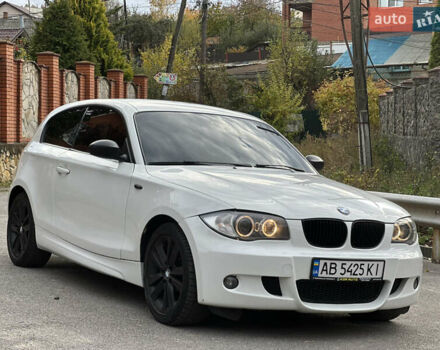 Белый БМВ 1 Серия, объемом двигателя 2 л и пробегом 320 тыс. км за 5300 $, фото 4 на Automoto.ua