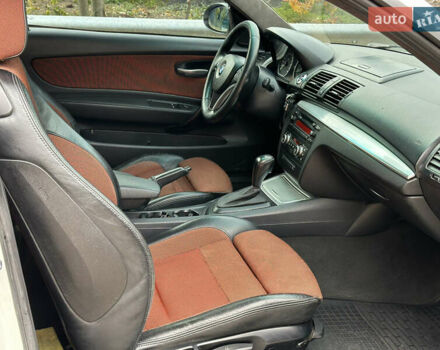 Белый БМВ 1 Серия, объемом двигателя 2 л и пробегом 320 тыс. км за 5300 $, фото 28 на Automoto.ua