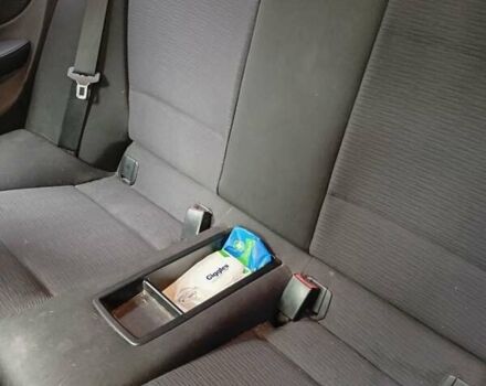 Белый БМВ 1 Серия, объемом двигателя 2 л и пробегом 280 тыс. км за 7600 $, фото 7 на Automoto.ua