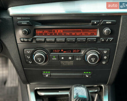 Белый БМВ 1 Серия, объемом двигателя 2 л и пробегом 320 тыс. км за 5300 $, фото 24 на Automoto.ua