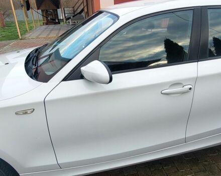 Білий БМВ 1 Серія, об'ємом двигуна 2 л та пробігом 248 тис. км за 6000 $, фото 3 на Automoto.ua