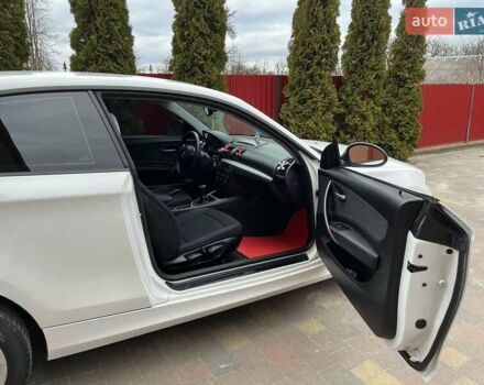 Белый БМВ 1 Серия, объемом двигателя 2 л и пробегом 165 тыс. км за 7800 $, фото 37 на Automoto.ua