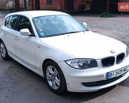 БМВ 1 Серия 2009 в Лубнах на Automoto.ua Белый БМВ 1 Серия, объемом двигателя 2 л и пробегом 205 тыс. км за 7000 $, фото 3 на Automoto.ua
