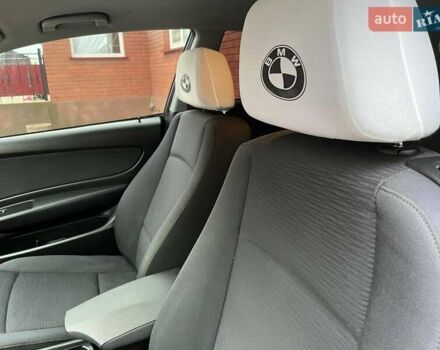 Белый БМВ 1 Серия, объемом двигателя 2 л и пробегом 165 тыс. км за 7800 $, фото 58 на Automoto.ua