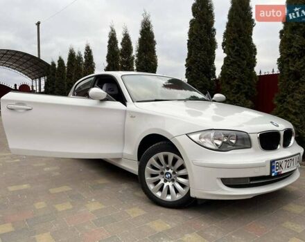 Белый БМВ 1 Серия, объемом двигателя 2 л и пробегом 165 тыс. км за 7800 $, фото 45 на Automoto.ua