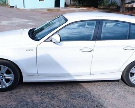 БМВ 1 Серия 2009 в Лубнах на Automoto.ua Белый БМВ 1 Серия, объемом двигателя 2 л и пробегом 205 тыс. км за 7000 $, фото 4 на Automoto.ua