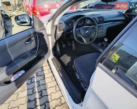 Белый БМВ 1 Серия, объемом двигателя 2 л и пробегом 199 тыс. км за 7200 $, фото 16 на Automoto.ua