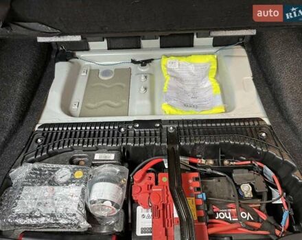 Белый БМВ 1 Серия, объемом двигателя 2 л и пробегом 165 тыс. км за 7800 $, фото 14 на Automoto.ua