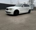Білий БМВ 1 Серія, об'ємом двигуна 2 л та пробігом 230 тис. км за 7500 $, фото 2 на Automoto.ua