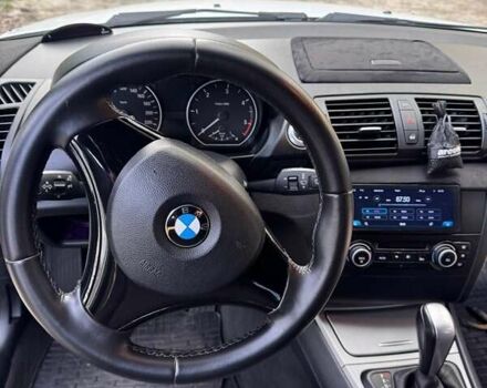 Білий БМВ 1 Серія, об'ємом двигуна 2 л та пробігом 208 тис. км за 8600 $, фото 9 на Automoto.ua