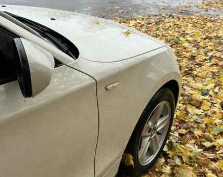 Білий БМВ 1 Серія, об'ємом двигуна 2 л та пробігом 127 тис. км за 8500 $, фото 7 на Automoto.ua