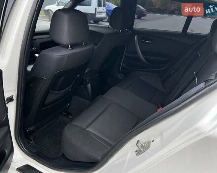 Белый БМВ 1 Серия, объемом двигателя 2 л и пробегом 207 тыс. км за 7900 $, фото 49 на Automoto.ua