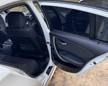 Білий БМВ 1 Серія, об'ємом двигуна 2 л та пробігом 208 тис. км за 8600 $, фото 5 на Automoto.ua