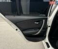 Белый БМВ 1 Серия, объемом двигателя 2 л и пробегом 207 тыс. км за 7900 $, фото 48 на Automoto.ua