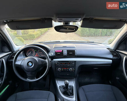 Белый БМВ 1 Серия, объемом двигателя 2 л и пробегом 198 тыс. км за 6200 $, фото 9 на Automoto.ua