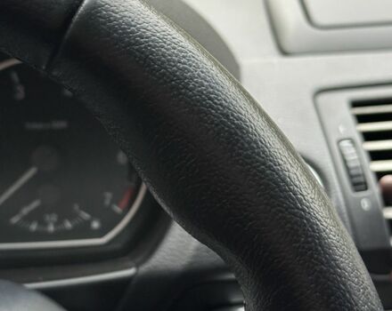 Білий БМВ 1 Серія, об'ємом двигуна 2 л та пробігом 127 тис. км за 8500 $, фото 11 на Automoto.ua