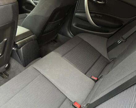 Білий БМВ 1 Серія, об'ємом двигуна 2 л та пробігом 127 тис. км за 8500 $, фото 23 на Automoto.ua