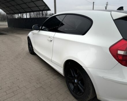 Білий БМВ 1 Серія, об'ємом двигуна 2 л та пробігом 230 тис. км за 7500 $, фото 3 на Automoto.ua