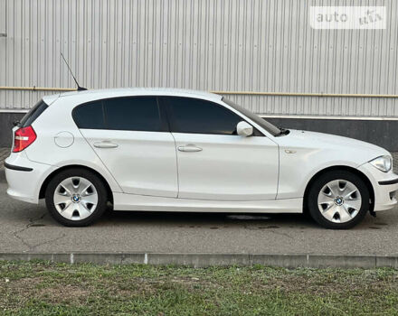 Белый БМВ 1 Серия, объемом двигателя 2 л и пробегом 233 тыс. км за 6500 $, фото 4 на Automoto.ua