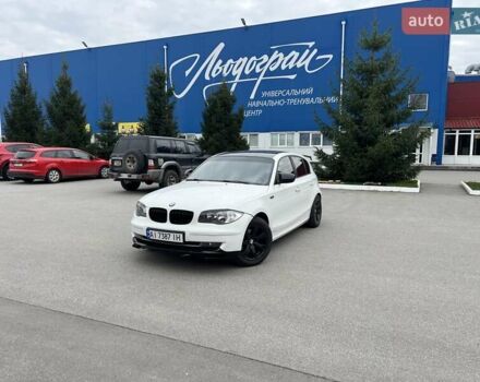 Белый БМВ 1 Серия, объемом двигателя 2 л и пробегом 207 тыс. км за 7900 $, фото 2 на Automoto.ua