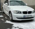 Білий БМВ 1 Серія, об'ємом двигуна 2 л та пробігом 290 тис. км за 6000 $, фото 1 на Automoto.ua