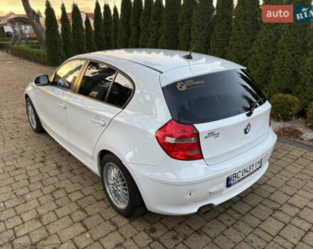 Белый БМВ 1 Серия, объемом двигателя 2 л и пробегом 198 тыс. км за 6200 $, фото 6 на Automoto.ua