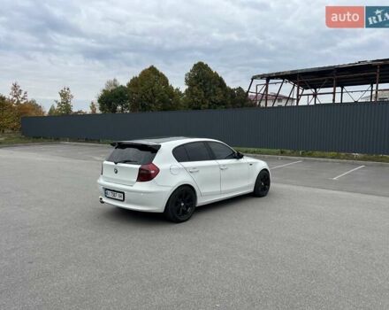 Белый БМВ 1 Серия, объемом двигателя 2 л и пробегом 207 тыс. км за 7900 $, фото 15 на Automoto.ua