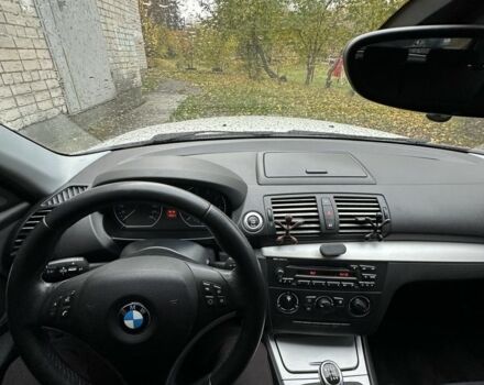 Білий БМВ 1 Серія, об'ємом двигуна 2 л та пробігом 127 тис. км за 8500 $, фото 10 на Automoto.ua