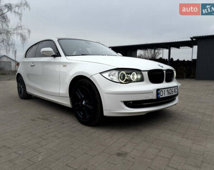 Белый БМВ 1 Серия, объемом двигателя 2 л и пробегом 230 тыс. км за 7500 $, фото 13 на Automoto.ua