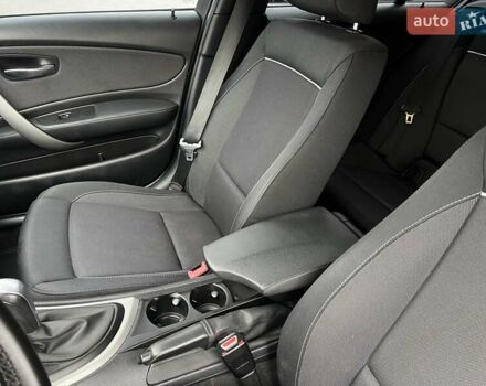 Белый БМВ 1 Серия, объемом двигателя 2 л и пробегом 207 тыс. км за 7900 $, фото 30 на Automoto.ua