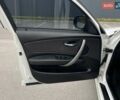 Белый БМВ 1 Серия, объемом двигателя 2 л и пробегом 207 тыс. км за 7900 $, фото 27 на Automoto.ua