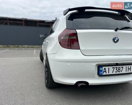 Белый БМВ 1 Серия, объемом двигателя 2 л и пробегом 207 тыс. км за 7900 $, фото 19 на Automoto.ua
