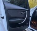 Белый БМВ 1 Серия, объемом двигателя 2 л и пробегом 129 тыс. км за 7000 $, фото 14 на Automoto.ua