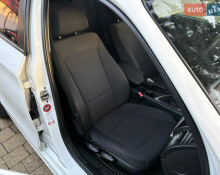 Белый БМВ 1 Серия, объемом двигателя 2 л и пробегом 198 тыс. км за 6200 $, фото 11 на Automoto.ua