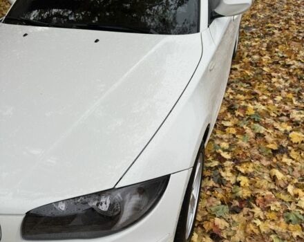 Білий БМВ 1 Серія, об'ємом двигуна 2 л та пробігом 127 тис. км за 8500 $, фото 4 на Automoto.ua