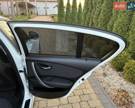 Белый БМВ 1 Серия, объемом двигателя 2 л и пробегом 198 тыс. км за 6200 $, фото 18 на Automoto.ua