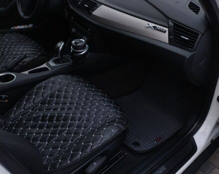 Білий БМВ 1 Серія, об'ємом двигуна 2 л та пробігом 240 тис. км за 14500 $, фото 4 на Automoto.ua