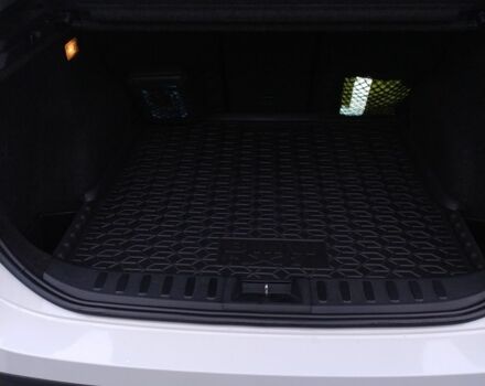 Білий БМВ 1 Серія, об'ємом двигуна 2 л та пробігом 240 тис. км за 14500 $, фото 7 на Automoto.ua