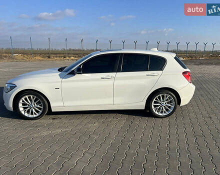 Белый БМВ 1 Серия, объемом двигателя 2 л и пробегом 136 тыс. км за 13200 $, фото 6 на Automoto.ua